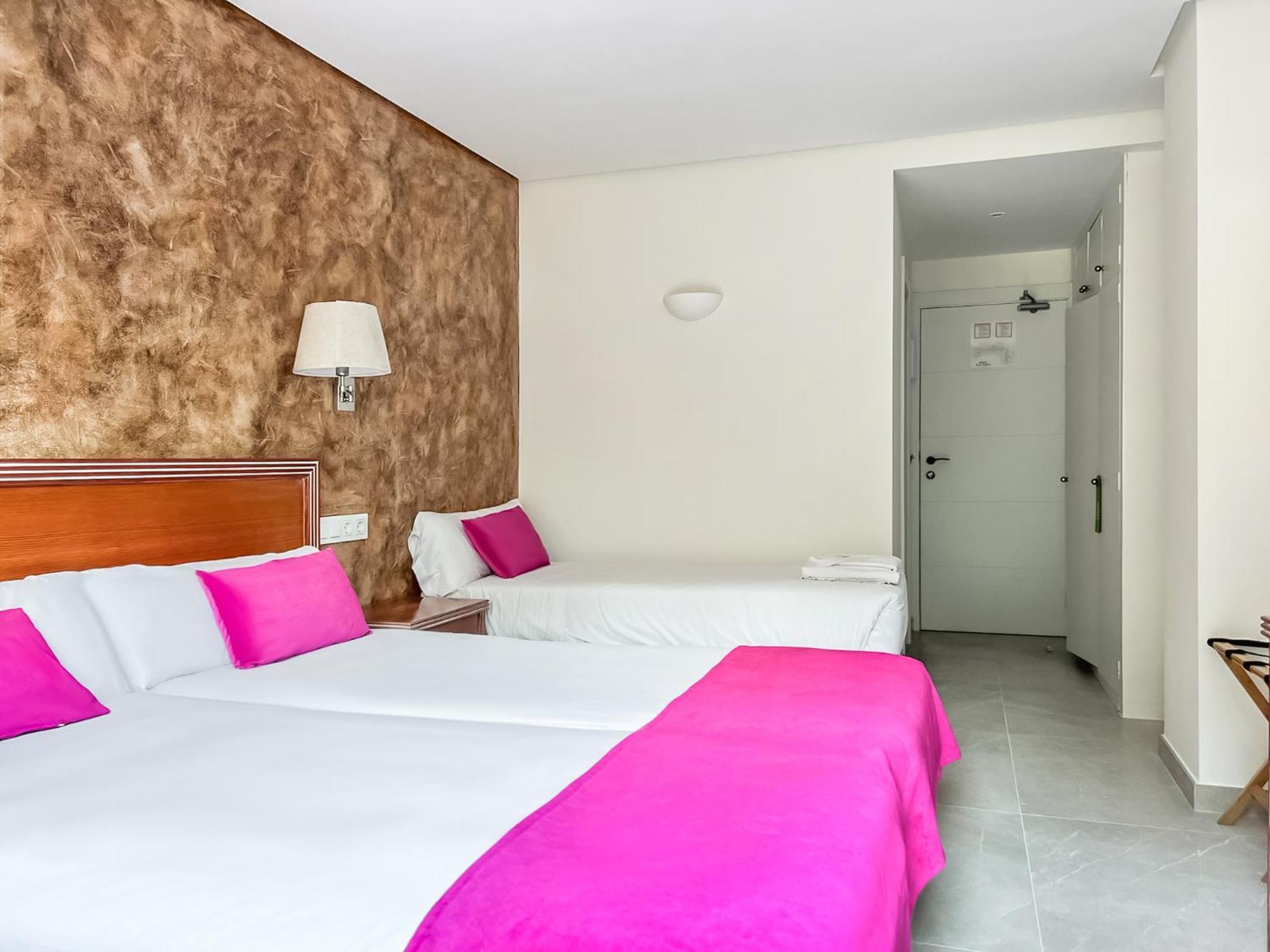 Apartamentos Los Arces Isla Plana Buitenkant foto
